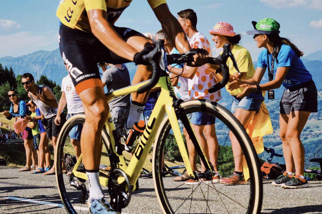 Tour de France Radfahrer / Cyclist in Aktion - for-legends.com Lifestyle Plattform